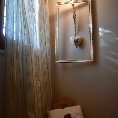 Decri Bed & Breakfast 3*
