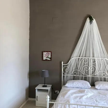 Decri Bed & Breakfast 3*