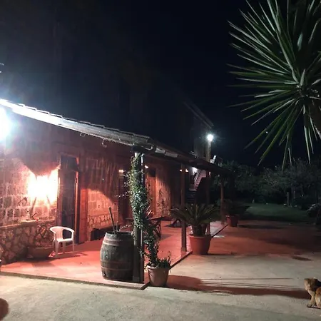 Bed & Breakfast Decri 3*