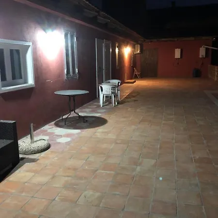 Bed & Breakfast Decri Sparanise