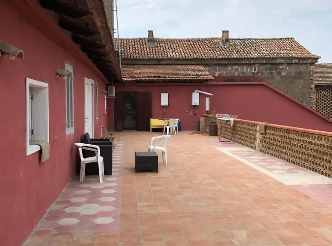 לינה וארוחת בוקר Decri